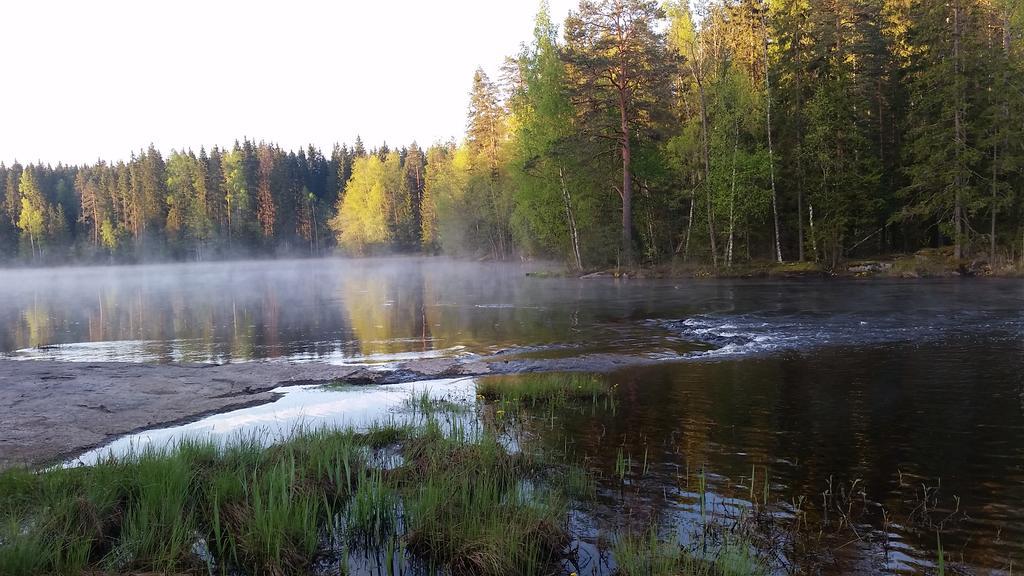 Tuhannen Tarinan Talo Kannuskoski Zewnętrze zdjęcie