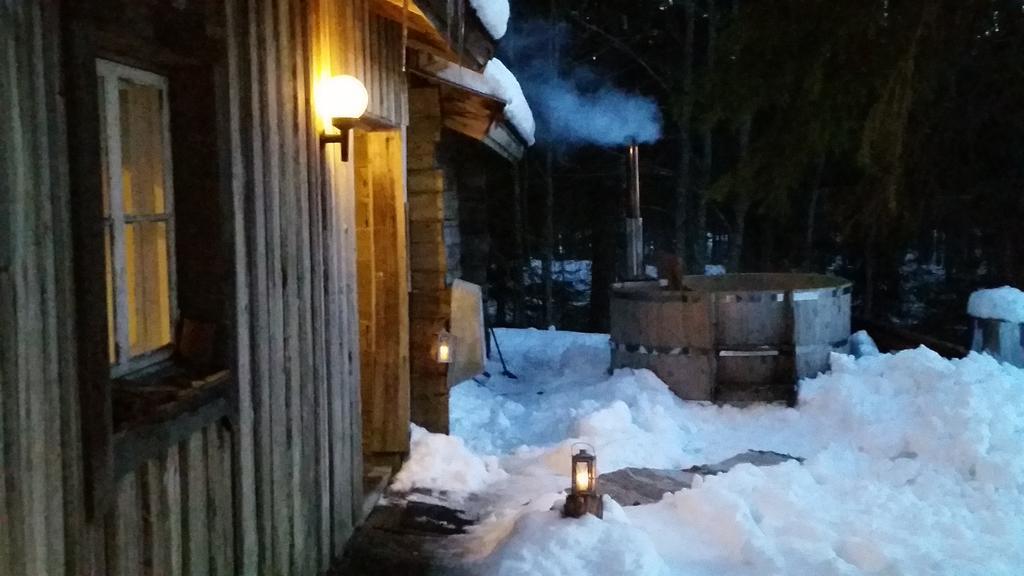 Tuhannen Tarinan Talo Kannuskoski Zewnętrze zdjęcie